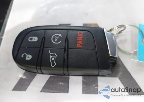 2018 Jeep Grand Cherokee Sterling Edition 4X2 из США, поврежденный, VIN 1C4RJEBG7JC327281